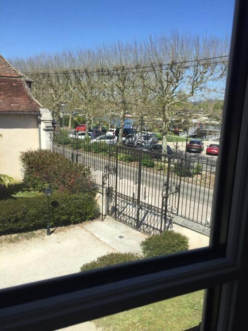 Bel Appart Au Bord De L'Eau Proche Gare Avec Wifi Auxerre Εξωτερικό φωτογραφία